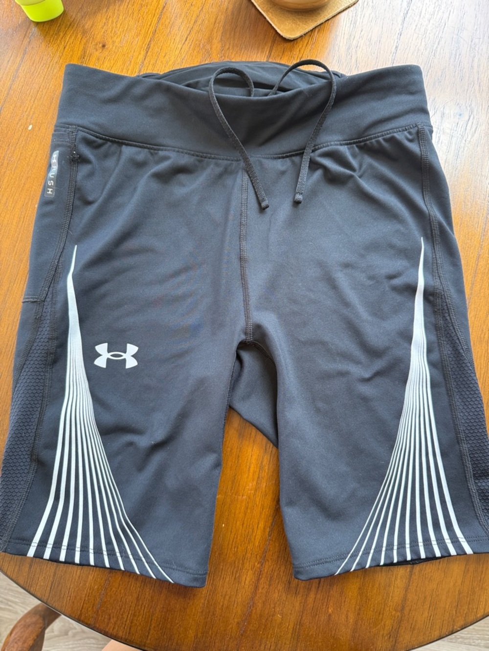 Under Armour Men’s Black Athletic/Bike/Run Compression Shorts Size M